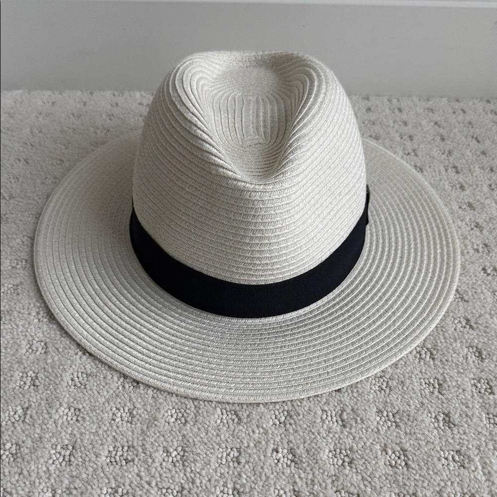 New Classic White Fedora Style Sunhat with Black Band